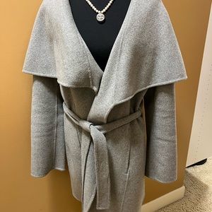 ELIE TAHARI HANDMADE coat in perfect condition